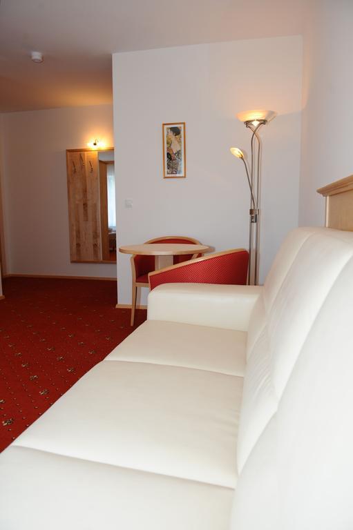 Hotel-Gasthof-Fleischerei - Zur Alten Post Schwanberg Ngoại thất bức ảnh
