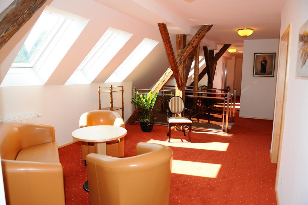 Hotel-Gasthof-Fleischerei - Zur Alten Post Schwanberg Ngoại thất bức ảnh