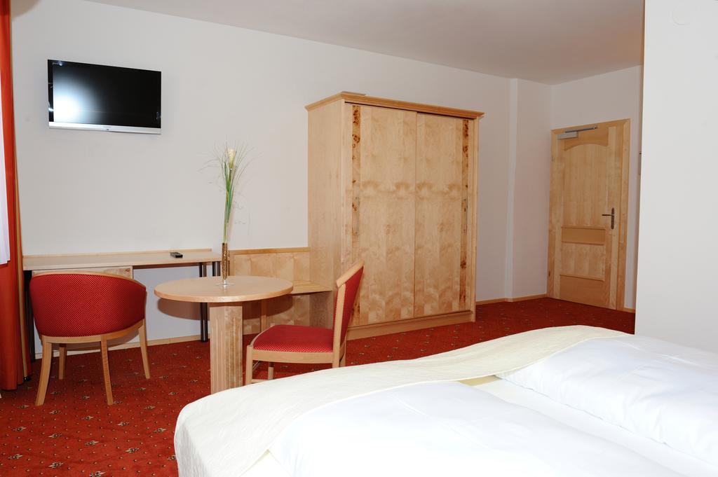 Hotel-Gasthof-Fleischerei - Zur Alten Post Schwanberg Ngoại thất bức ảnh